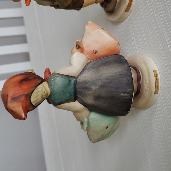 Hummel Figurines - Picture 3 of 8